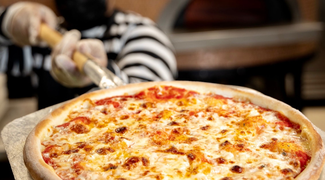 Order direct from PizzaExpress Kuwait ChatFood